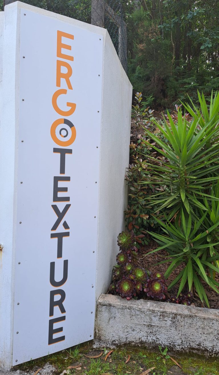 Contactos Ergotexture